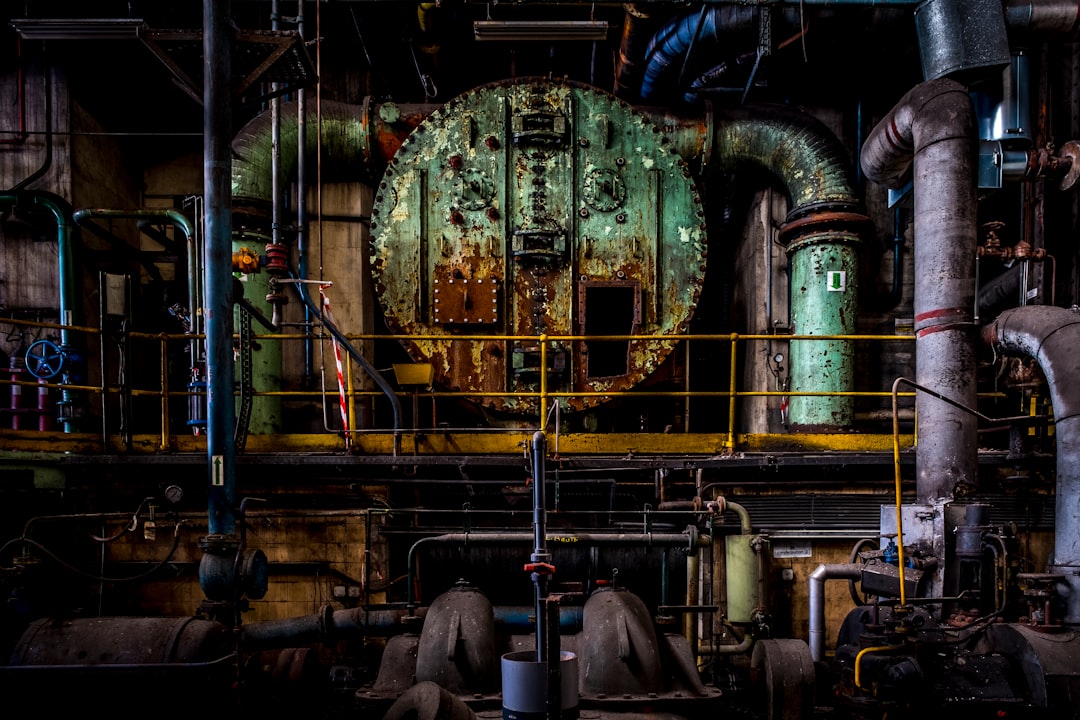 Photo Industrial chandeliers